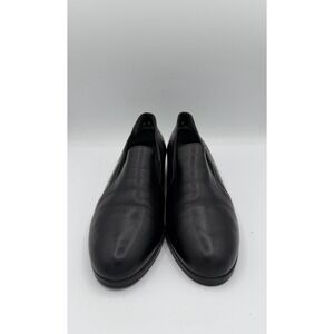 Munro American Flat Women's 7.5 Black Leather Shoes Excellent Condition